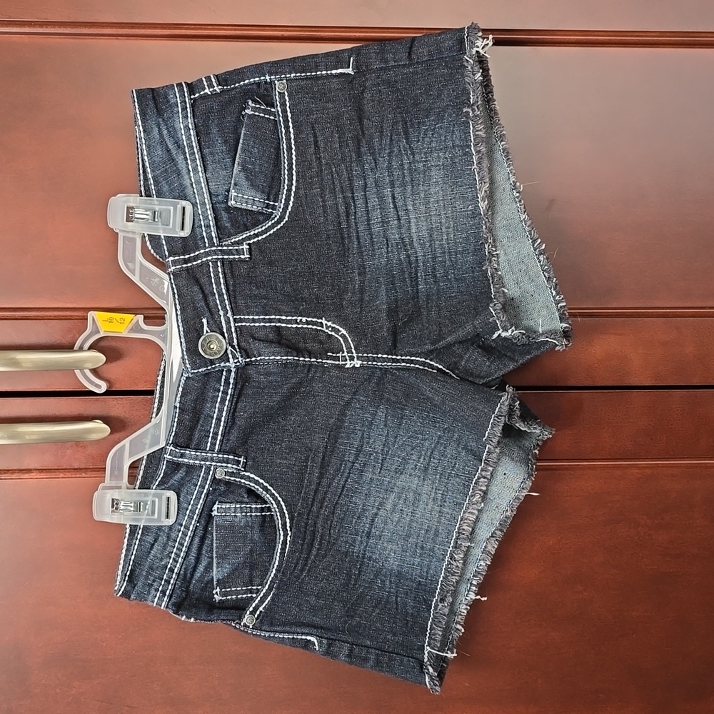 HOST PICK. NWOT Vintage Jr Girl's Red Rivet Booty Shorts. Size 9